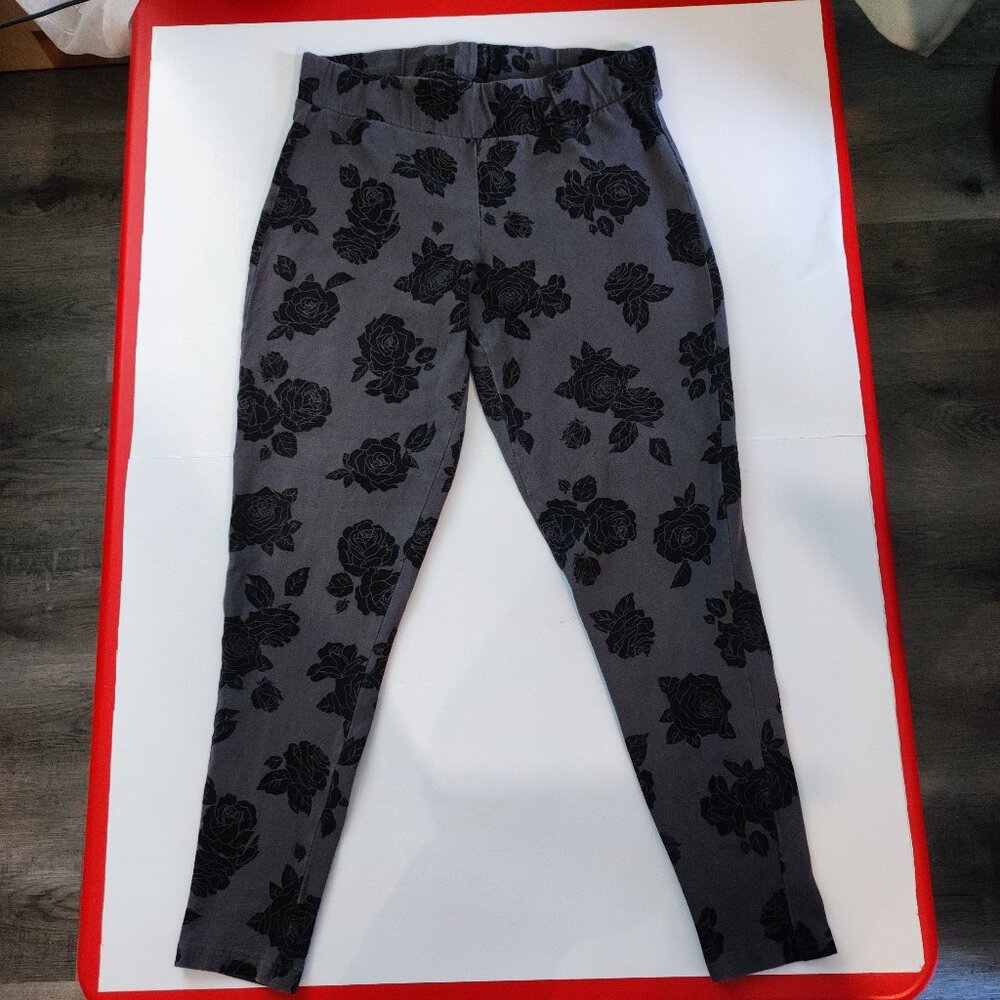 Torrid leggings grey with floral pattern women's junior size 1